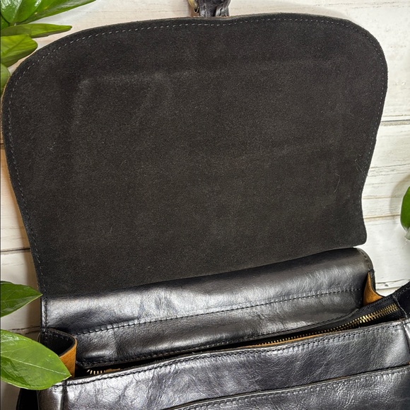 Patricia Nash Exotic Cat Collection Saddle Bag - Picture 4 of 8